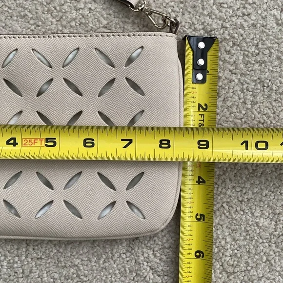 Wristlet - Picture 9 of 9